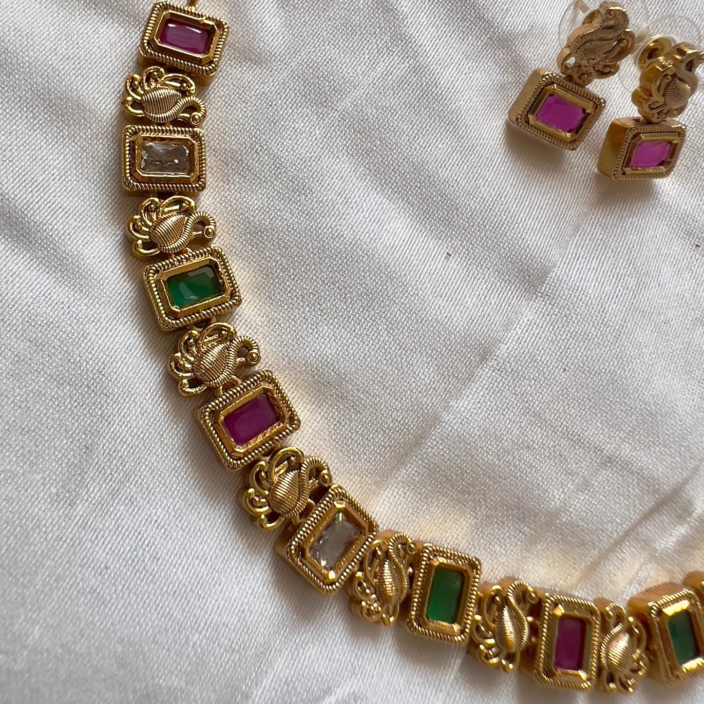 AD Short Necklace