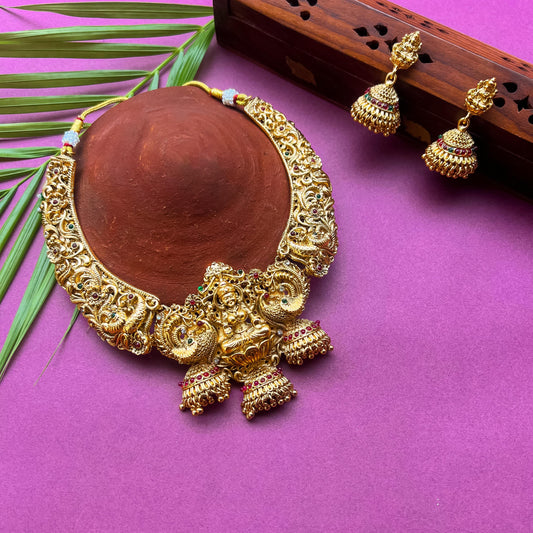 Lakshmi Short Necklace