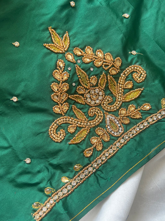 Threaded Royalty – Aari Dream