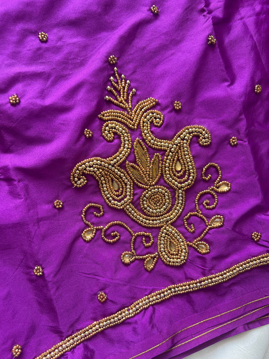 Where Threads Tell a Royal Tale